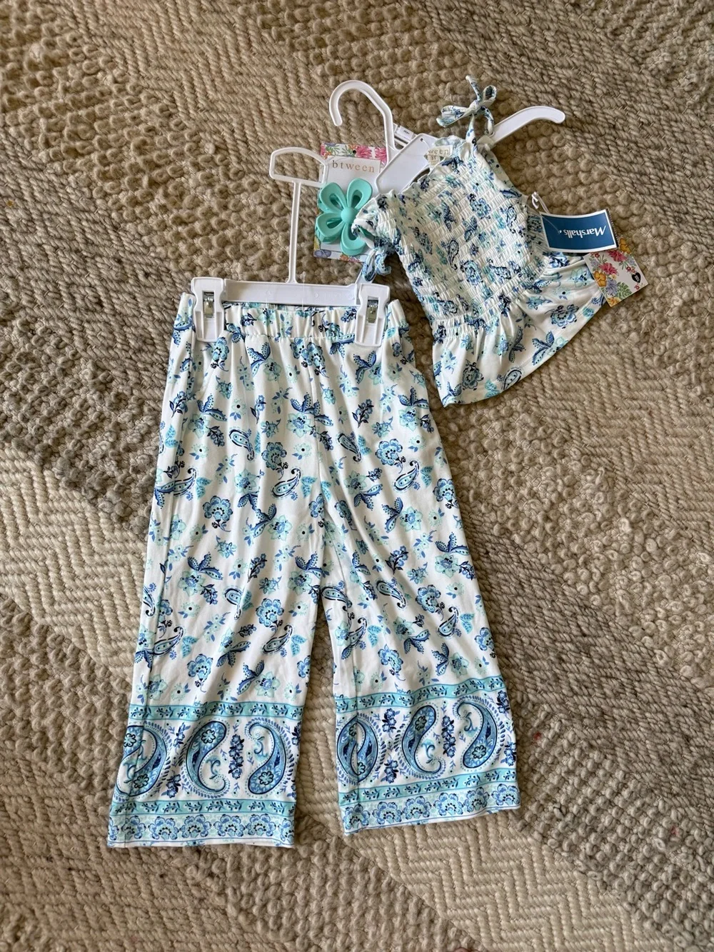 btween white & Blue Floral Paisley 3 Piece pants outfit 3t nwt